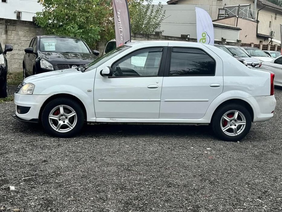 DACIA Logan 2012 — imagine 2