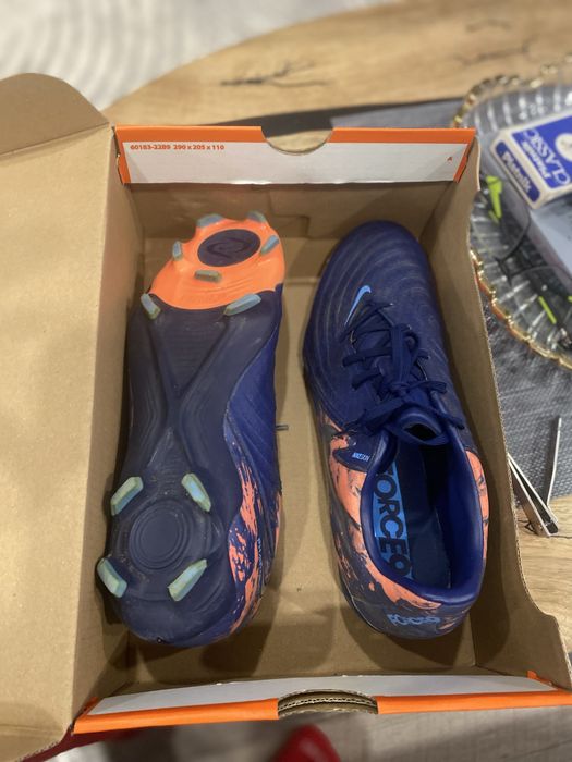 Футболни обувки Nike Phantom Akadrmy 41 номер