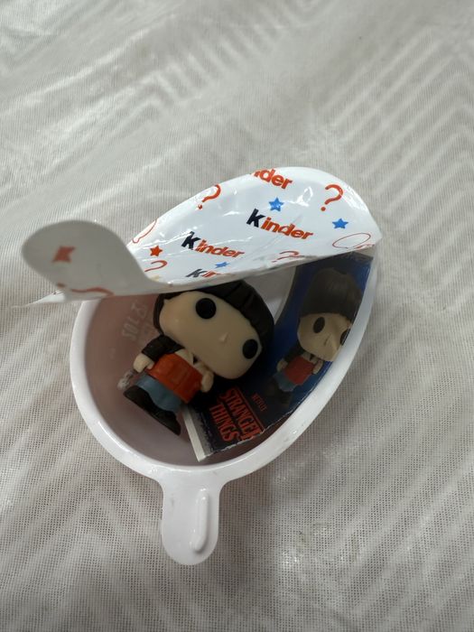 Kinder Joy stranger things ОСД