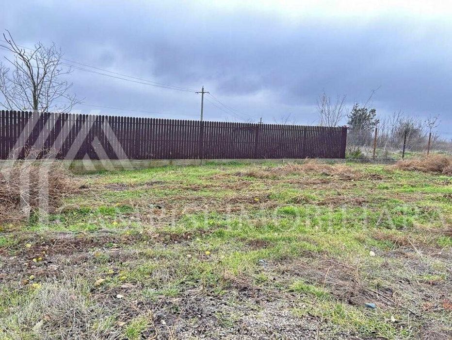 Casa + teren intravilan aprox. 5.000 mp – Crunți, jud. Ialomița