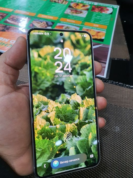 Samsung s 25 aybi rasmda