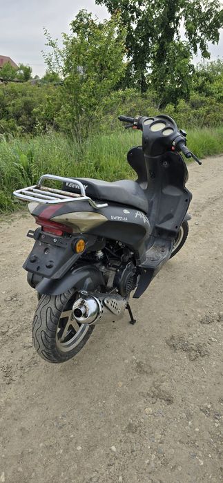 Vand scuter Keeway Arn