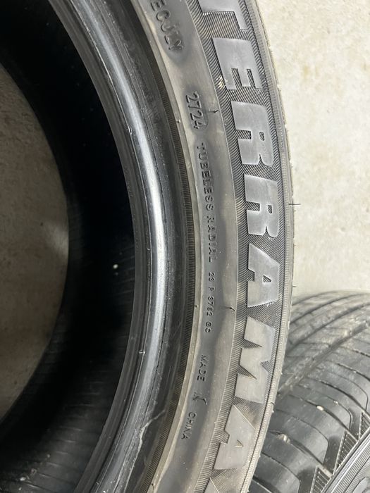 Авто шина  233/55/19