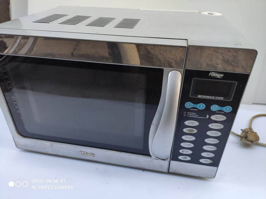 Продам микроволновую печь vitek