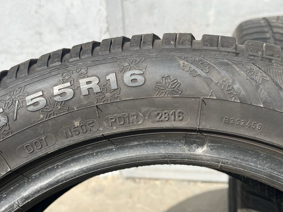 2 бр. зимни гуми 205/55/16 Dunlop 5,2 mm DOT 2816