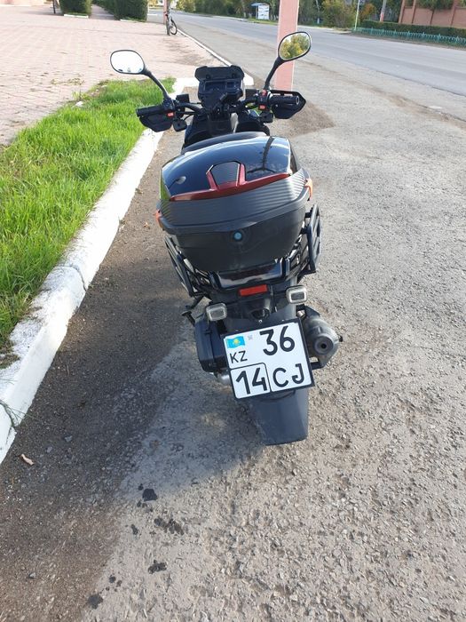 Продам скутер Tank