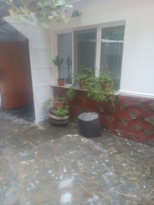 Ofer spre inchiriere 2 camere zona centrala sinaia