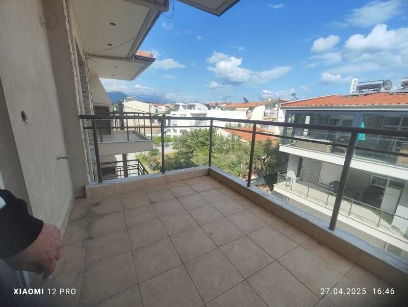 ПРОДАВА Просторен,нов апартамент в Паралия Офринио, Кавала