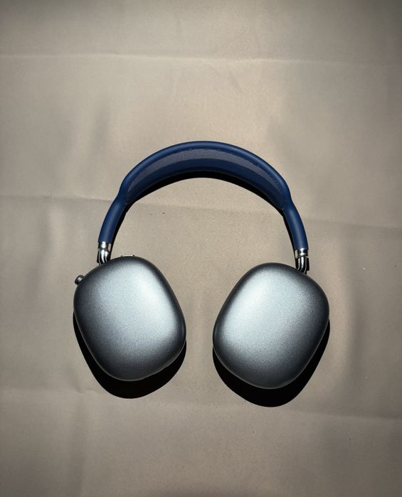 Vând airpods max