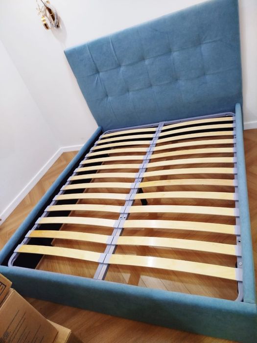 Кровать двухспальная