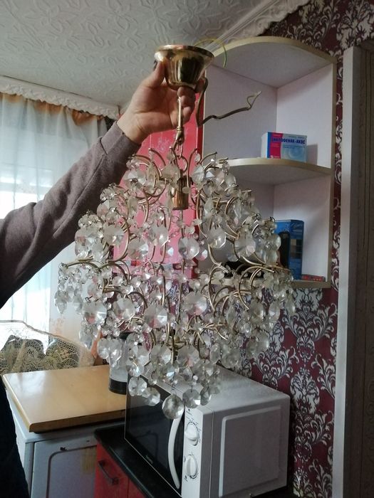 Продам люста за 10 к