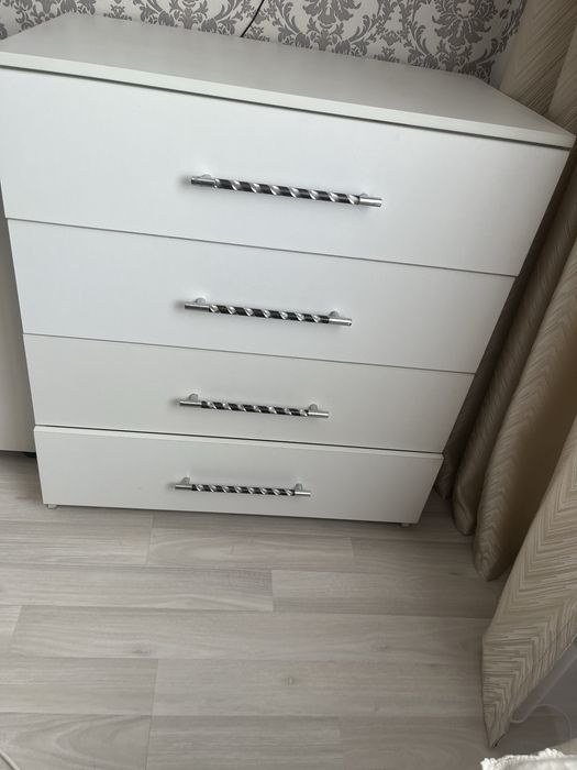 Продам комод срочно
