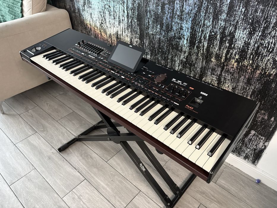 Korg Pa4x 76 keys