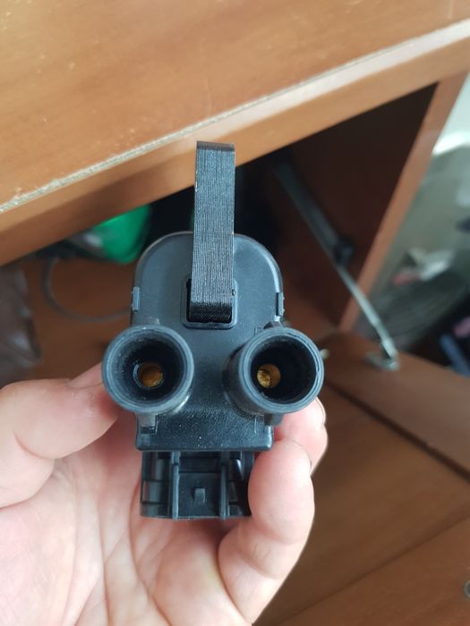 Продам запчасти на камри20