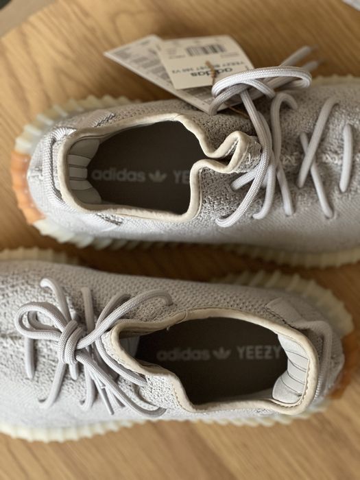 Yeezy Boost 350 V2 Sesame