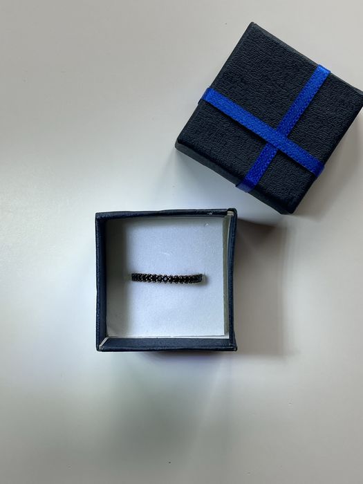 Пръстен с камъчета