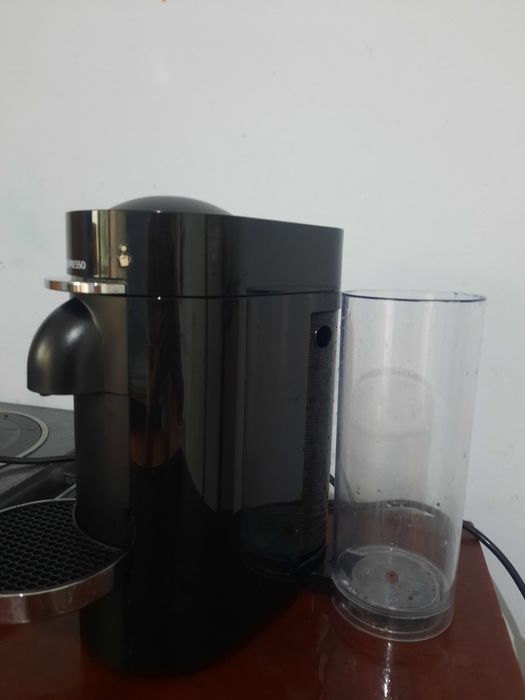 Кофемашина Nespresso Vertuo Plus