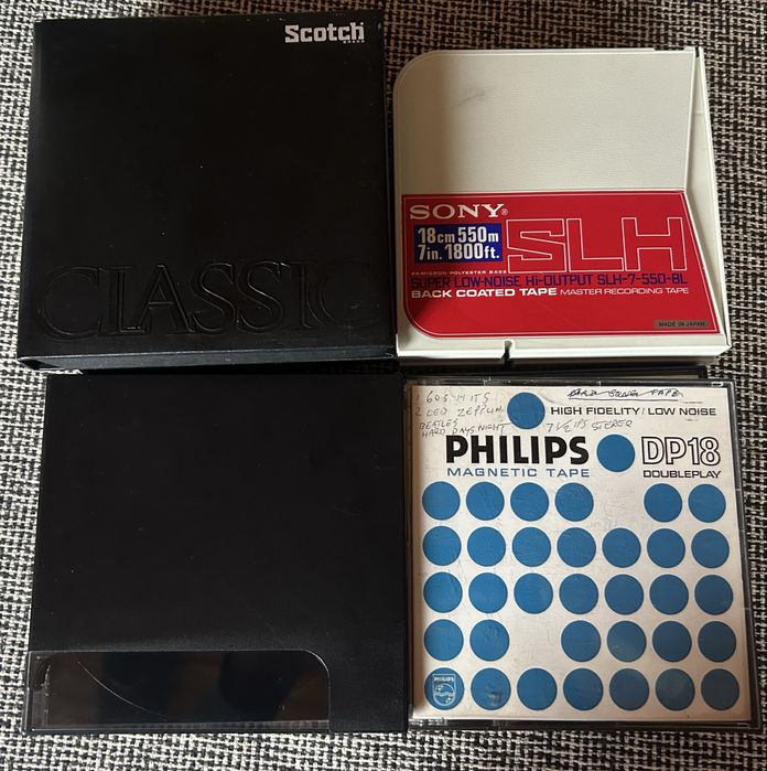 Vand benzi audio in carcase de plastic