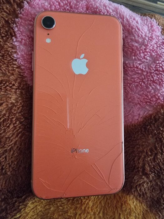 Iphone xr  utilizat
