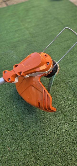 Stihl FSA 60 R  Щил