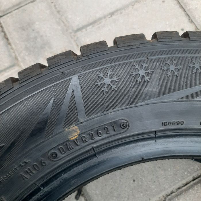 Продам 185 65 r14 пара 2шт данлоп