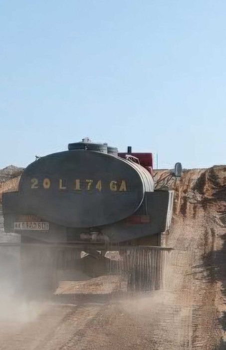 Водовоз сотилади