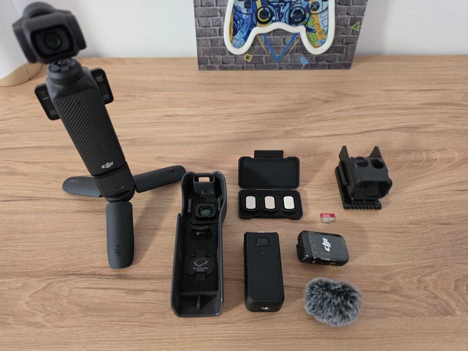 Vând DJI Osmo Pocket 3 Creator Combo, stare impecabilă (practic nou).