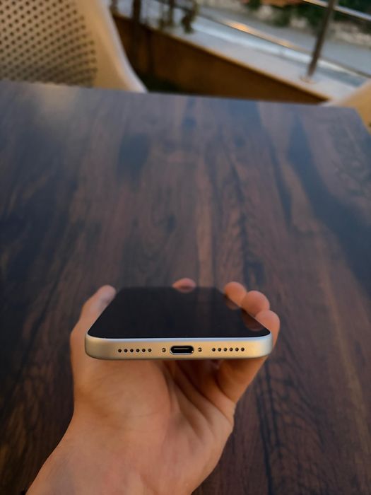 Vând iPhone 17 Pro MAX 256 GB!
