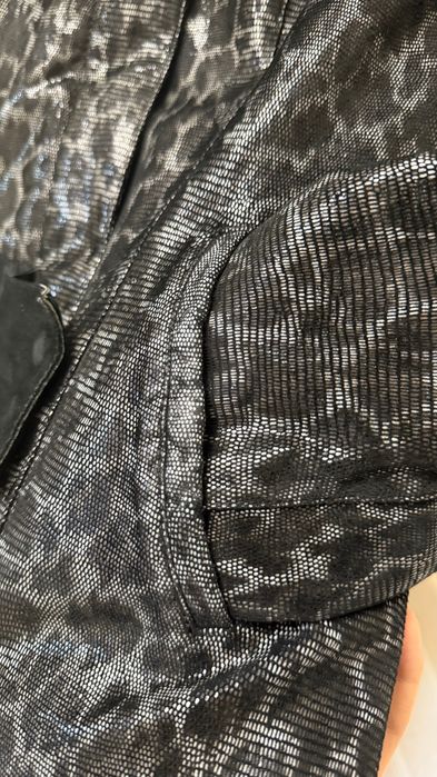 Кожаная женская куртка