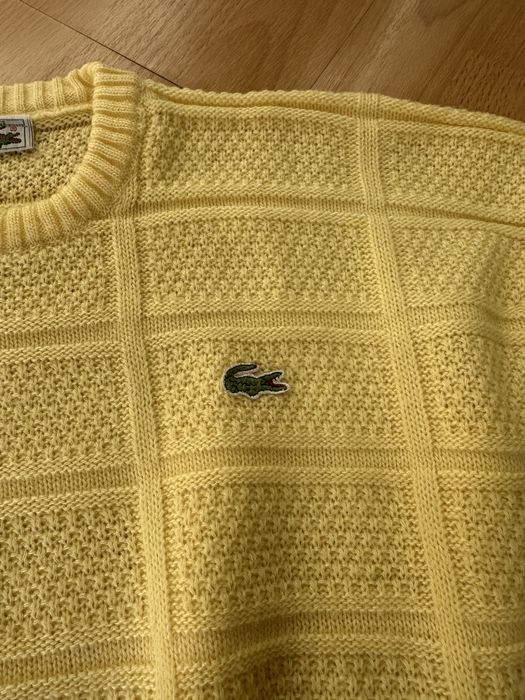 Жълт пуловер Lacoste