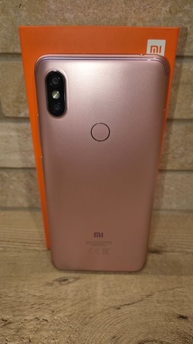 Телефон Xiaomi Redmi S2