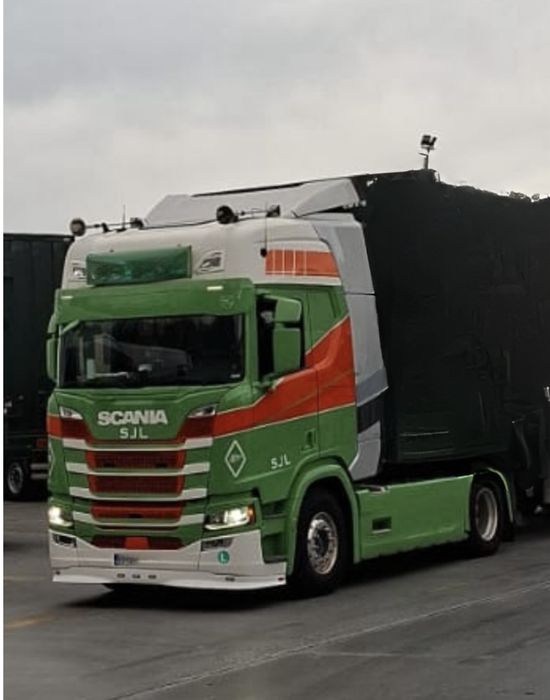 Cap tractor Scania R450