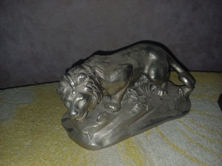 Продам статуэтки.