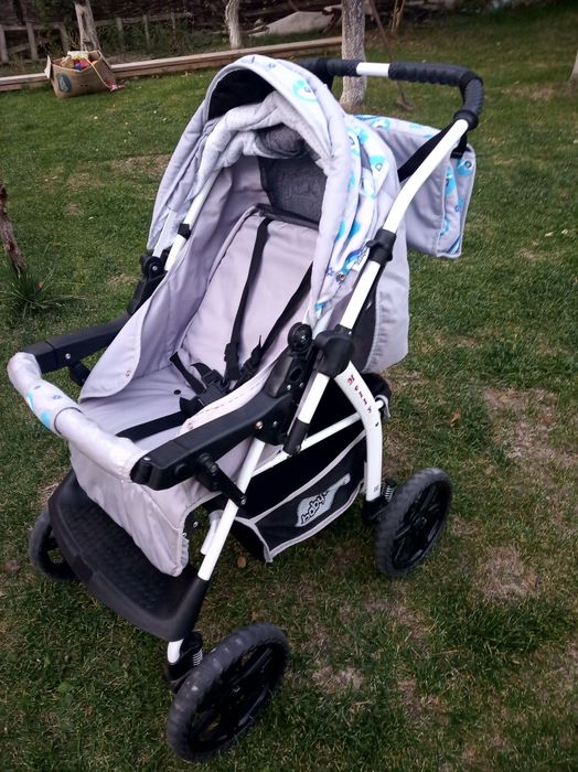 Продам детскую коляску