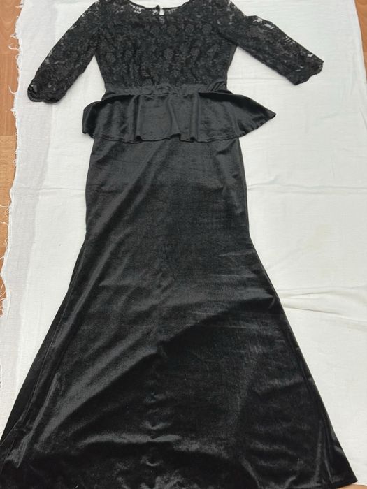 Платья все продается по 2000