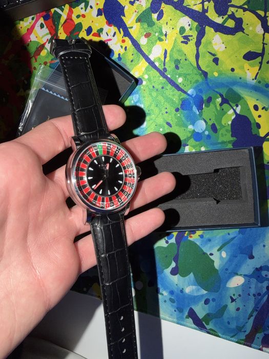 Наручные часы казино