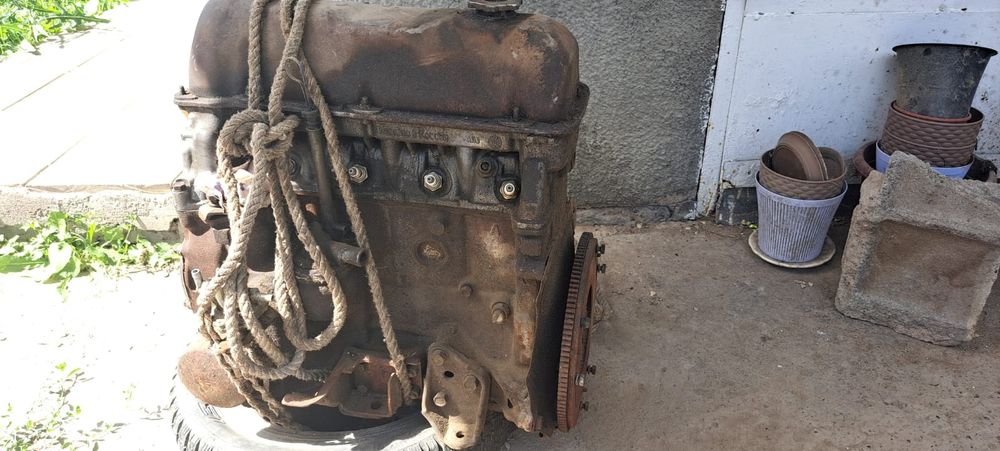 Продам авто запчасти на Ниву