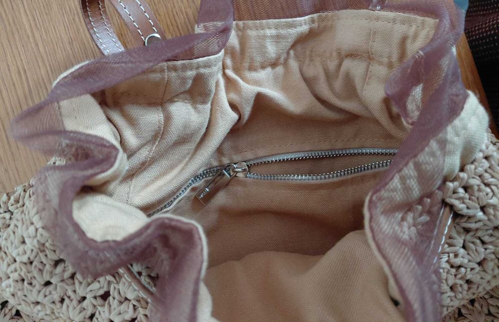 Рюкзак с подкладом очень красивый