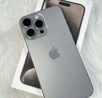 Продаю Iphone 15 pro max