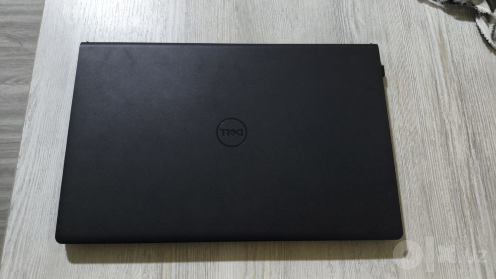 Noutbuk Dell 15 Pro Essential