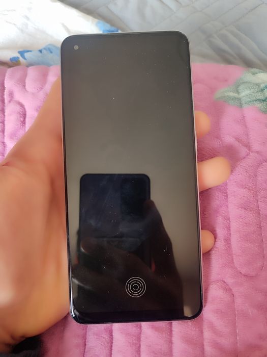 Продам телефон Oppo Reno 8