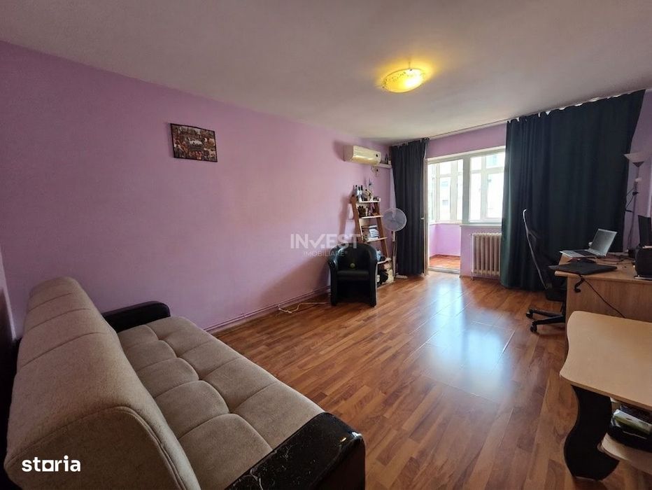 Apartament 3 camere, etaj intermediar, Piata Voievozilor Alexandru cel