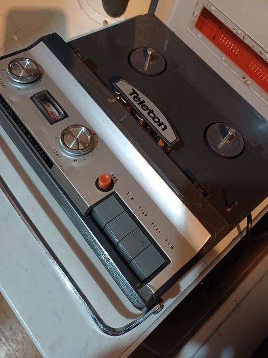 Японски магнетофони Teleton