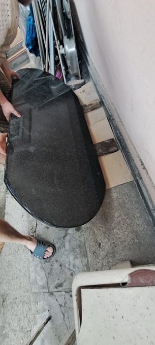 Стол из натурального камня