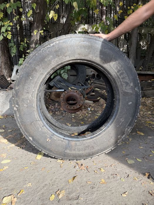 Шины для грузовых машин и прицепов