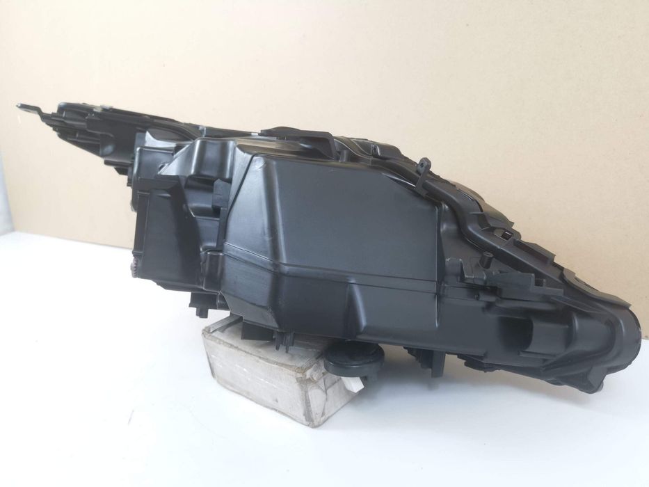 Лексус РХ 4 / Lexus RX 4 [No years provided] Ляво LED фар Лексус РХ 4