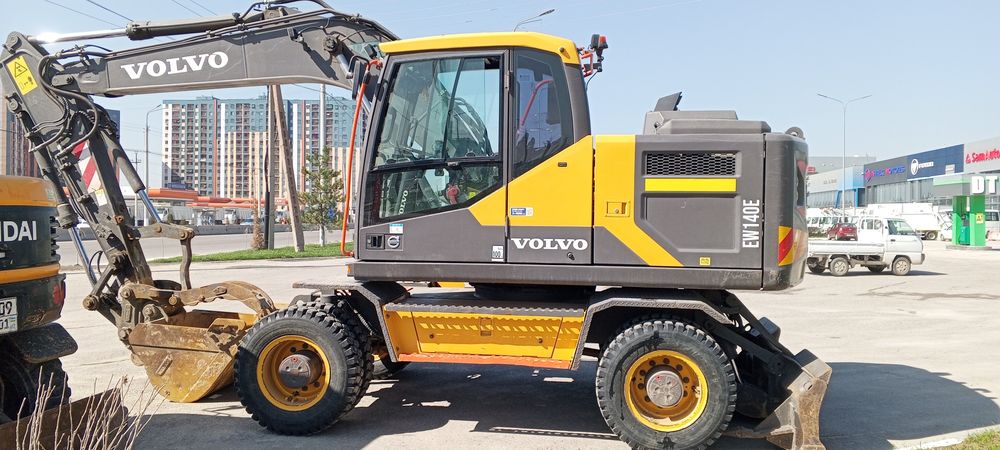 Toshkent boʻylab 140 talik ekskavator hizmatlari bor