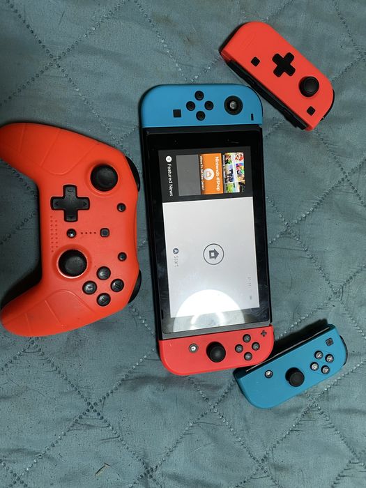 Nintendo Switch V2 HAC-001 +controller