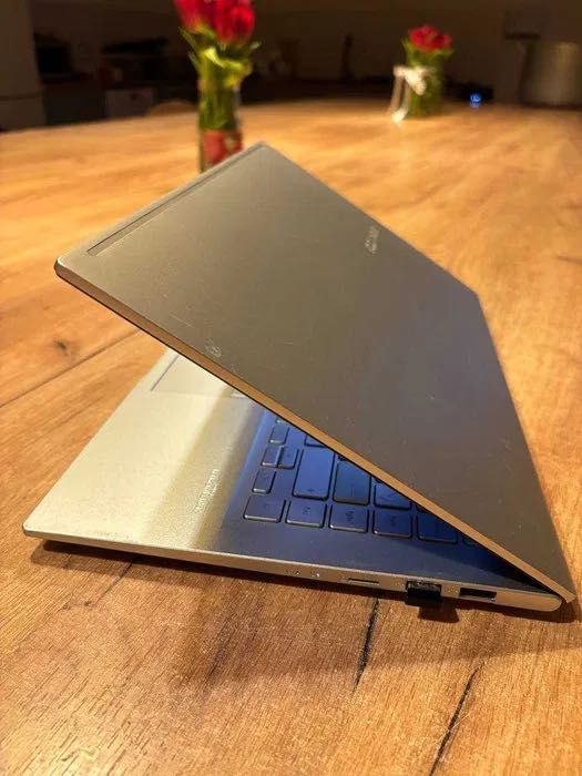 Продам Ультрабук Asus Vivobook