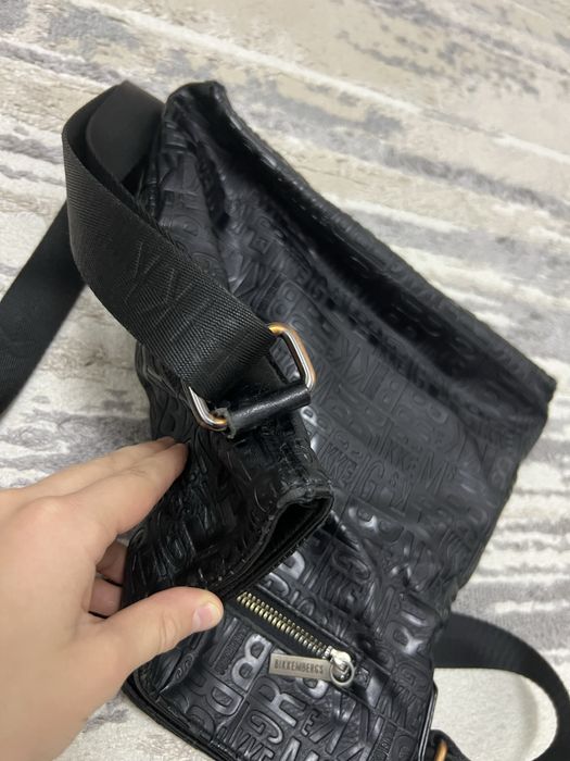 Продам сумку Bikkembergs